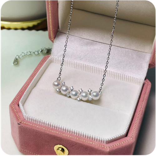 Silver Necklace With Freshwater Pearls - 925K