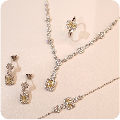طقم ذهب أبيض - 18K