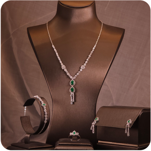 White Gold Set - 18K
