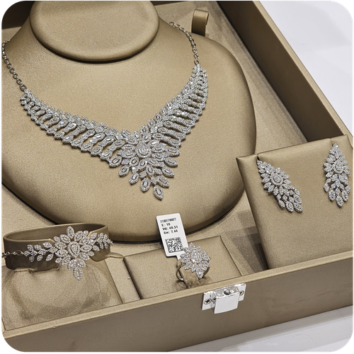 White Gold Set - 18K