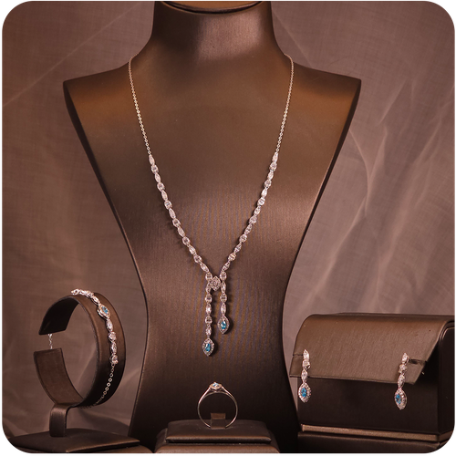 White Gold Set - 18K