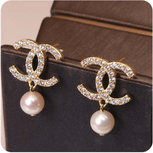 Gold Earring - 18K