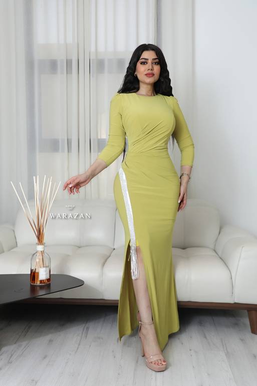 فستان سهرة انيق بستايل كم طويل
