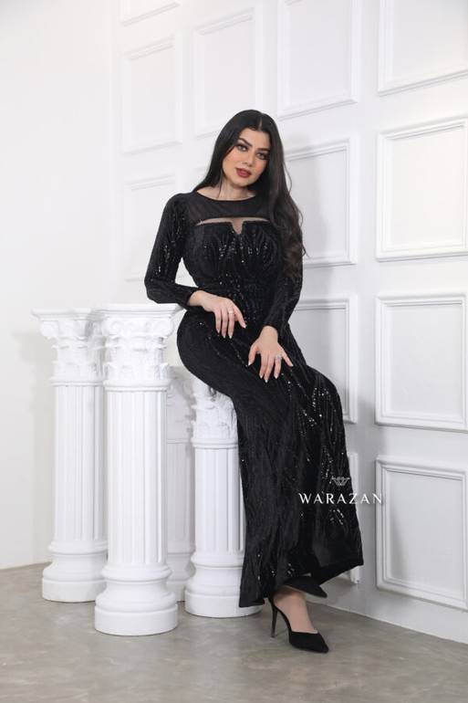 فستان مخمل ماسك بتطريز فخم