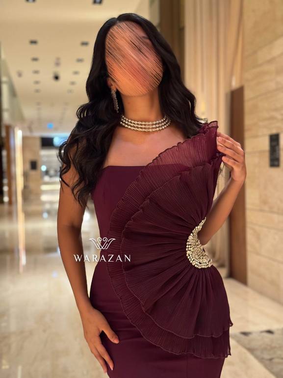 فساتين سهرة توب للمناسبات الراقية 