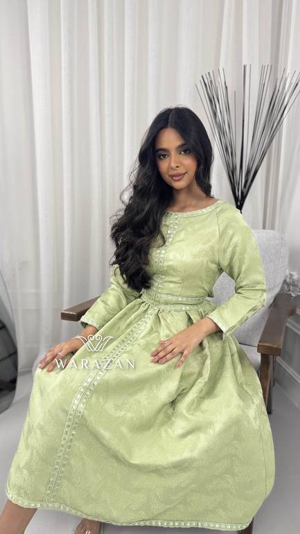 فستان ميد ناعم بتشجيرة انيقه 