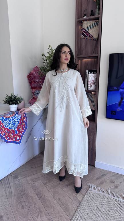 جلابيه انيقه بتطريز ورد