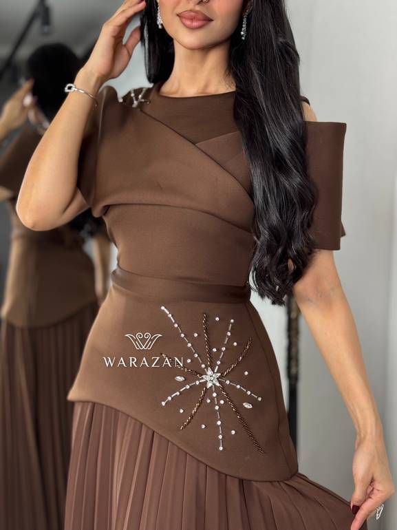 فستان سهرة أوف شولدر بتصميم بليسيه