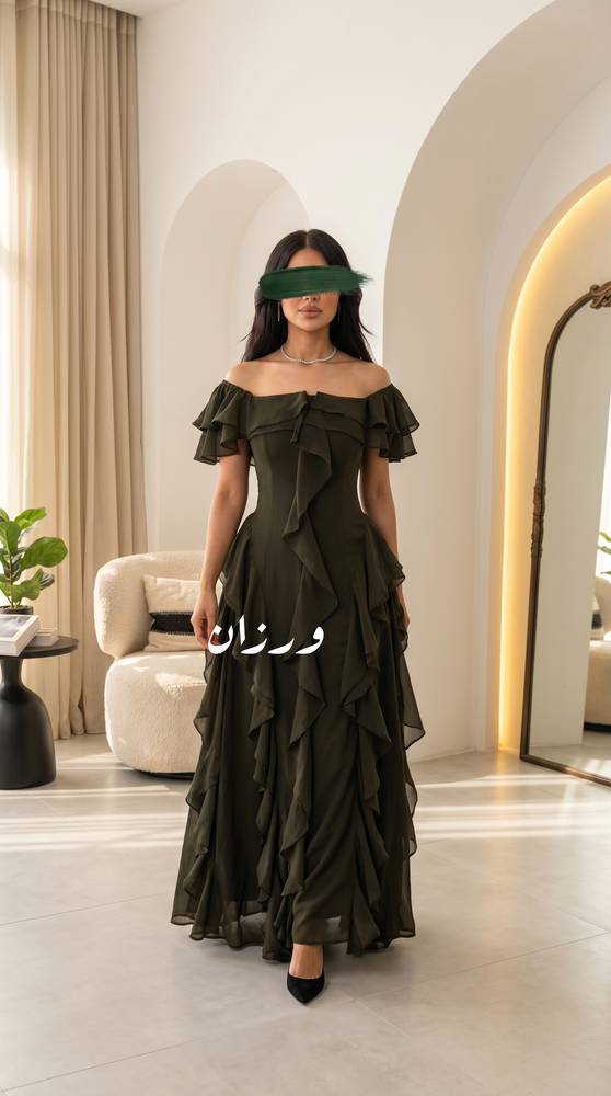 فستان ناعم بقصة من الكتف 