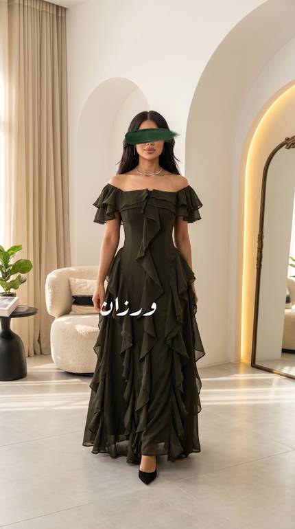 فستان ناعم بقصة من الكتف 