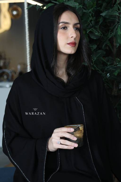 عباية كريب ب سترس ناعم