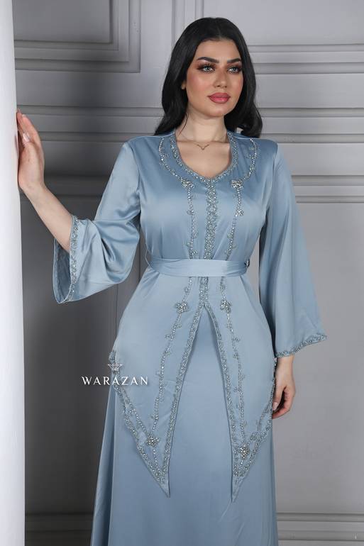 فستان سهرة ساتر بتطريز