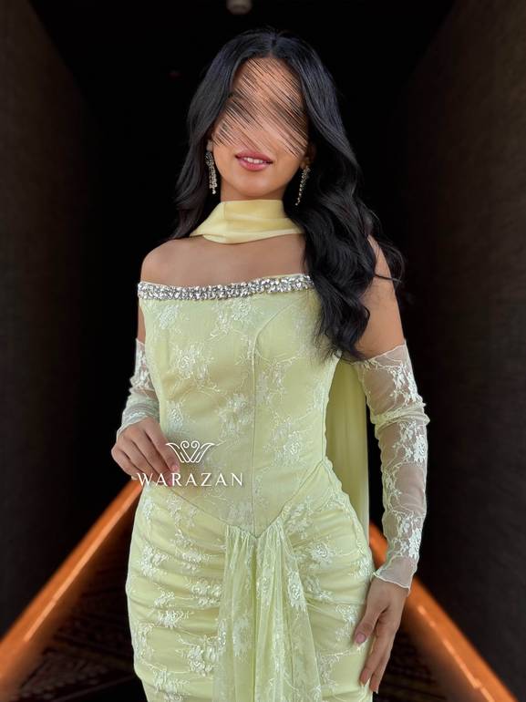 فستان سهرة راقي مع شال