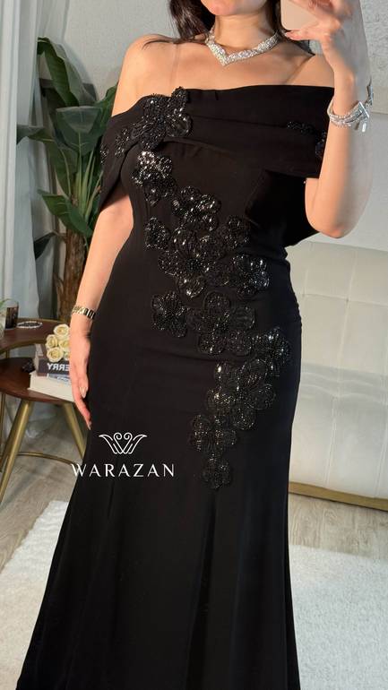 فستان سهره بتطريز كرستال اسود 