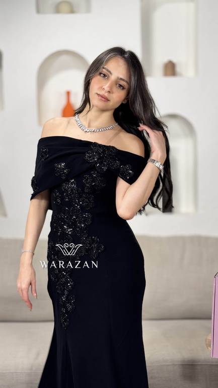 فستان سهره بتطريز كرستال اسود 