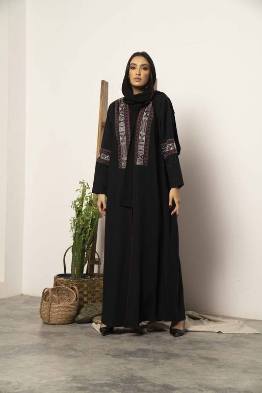 عباية نص بشت كريب بحريني مع طرحه سوداء