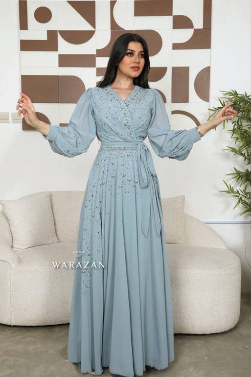 فستان سهرة ساتر بتطريز راقي