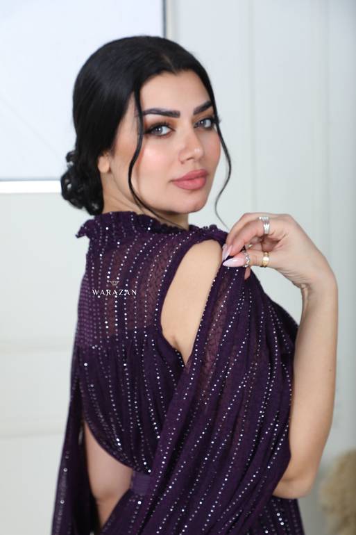  فستان ناعم بحزام من الخصر  وقصة من الكم