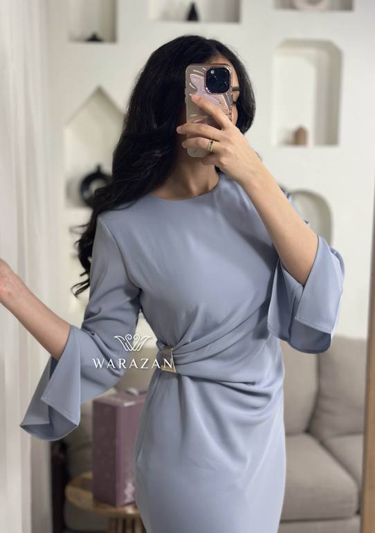 فستان سهرة ناعم بمسكه من الخصر