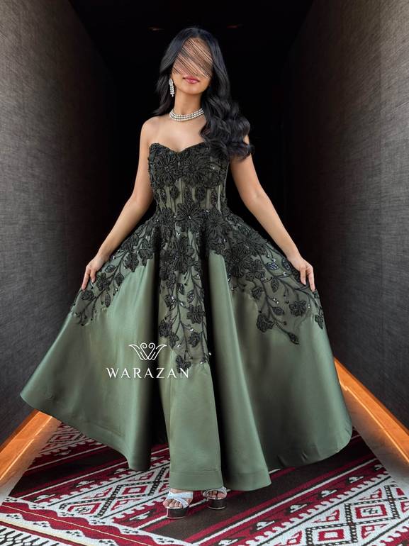 فساتين سهرة راقية بتصميم مميز
