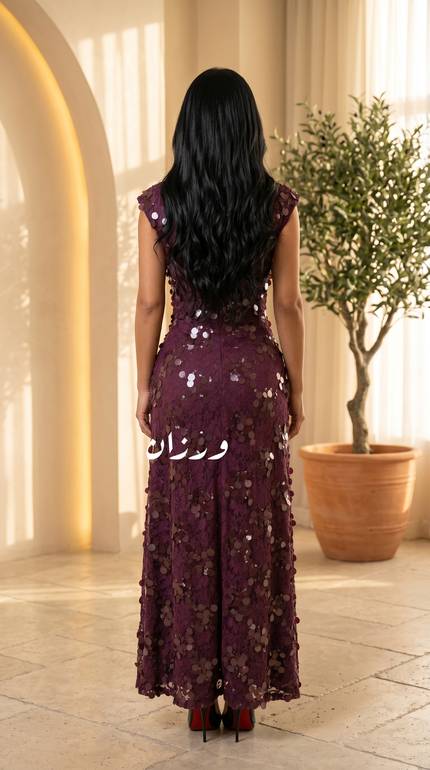 فستان دانتيل مع ترتر