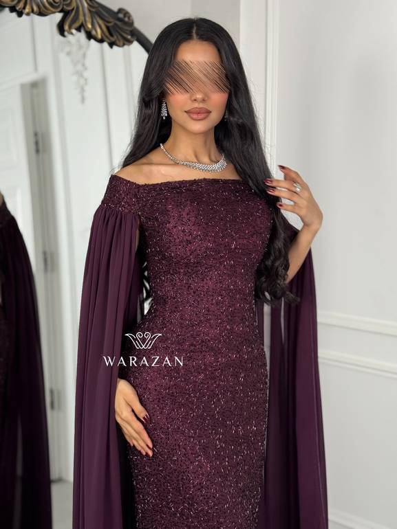 فستان سهرة خمري مع وشاح  ناعم  