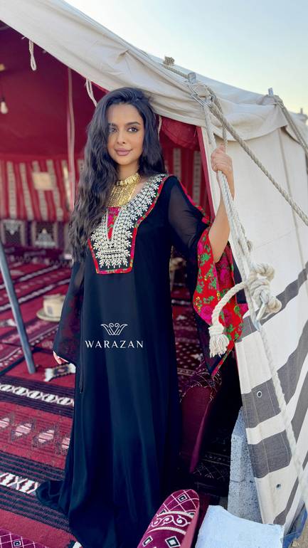 جلابية ملكية بتطريز يدوي 