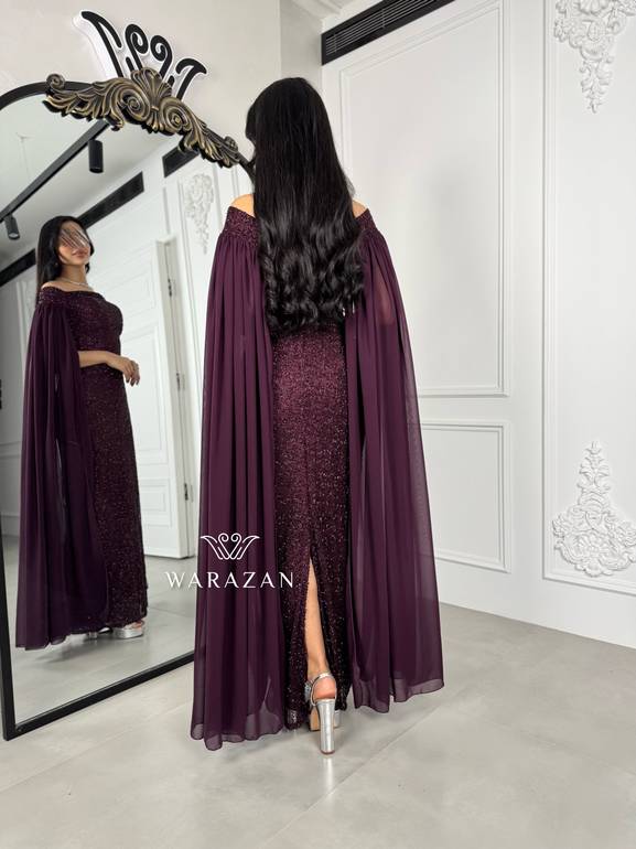 فستان سهرة خمري مع وشاح  ناعم  