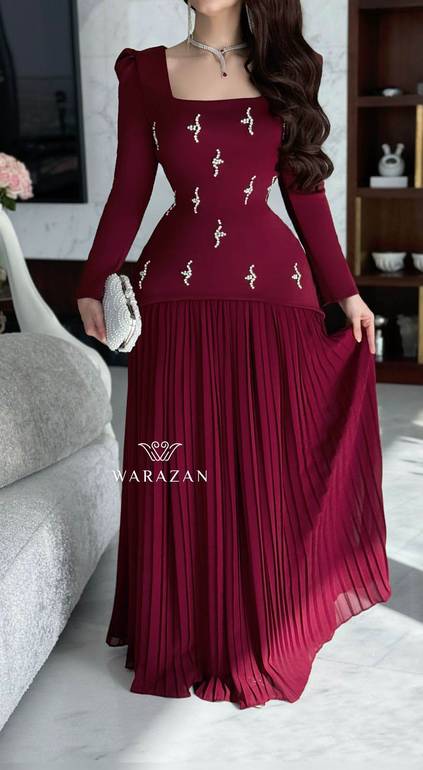 فستان سهرة بتدخيلة كرستال