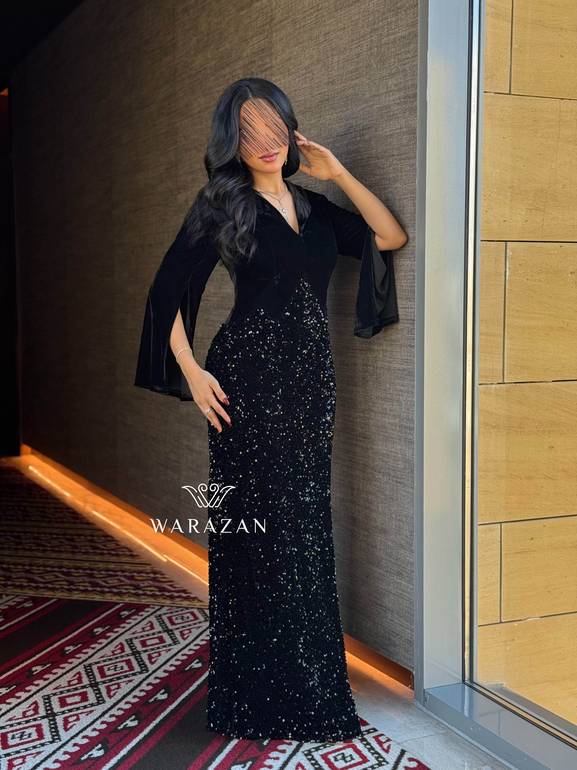 فستان سهرة مخمل بتدخيلة ترتر 