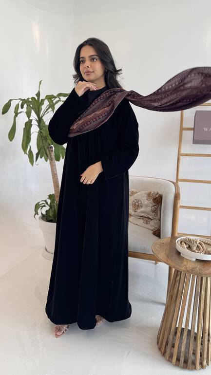 عباية مخمل بشال كشميري متعددة الالوان