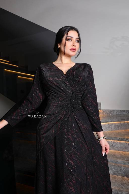 فستان سهرة ساتر بأكمام طويلة 