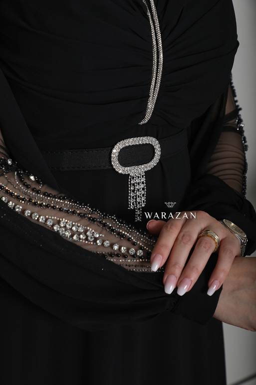 فستان سهرة ناعم راقي بحزام من الخصر 