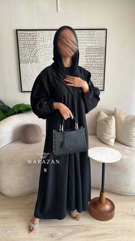 عباية كلاسيك فخمة كسرات من الكم 