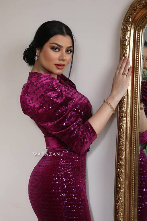 فستان مخمل لمعة ماسك بـ كم حيران