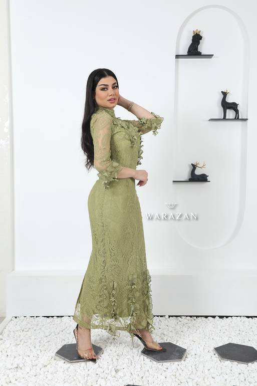 فستان سهرة طويل وناعم دانتيل