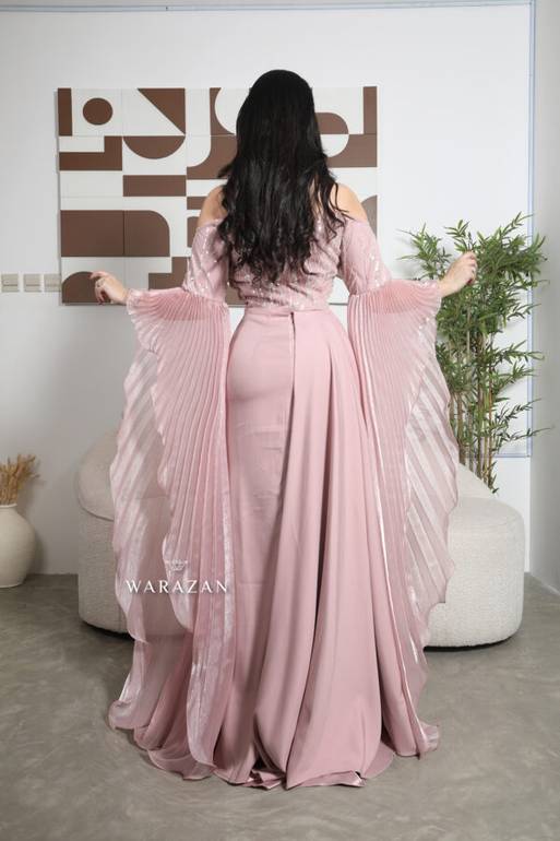 فستان سهرة ماسك بأكمام بيليسيه راقية