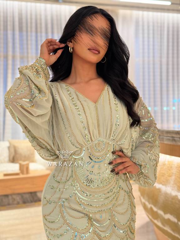 فستان سهره بتطريز ملكي 