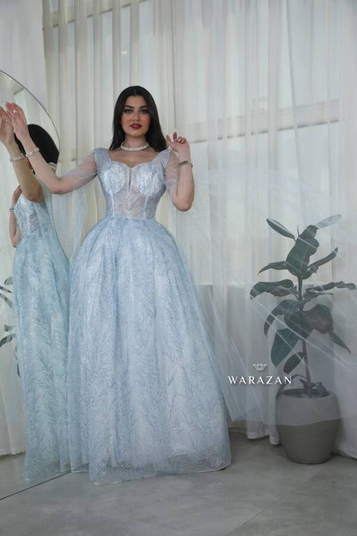 فستان ملكي سهرة بلمعة