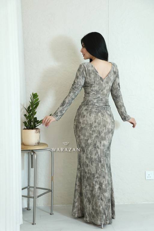 فستان سهرة طويل بخصر مزموم