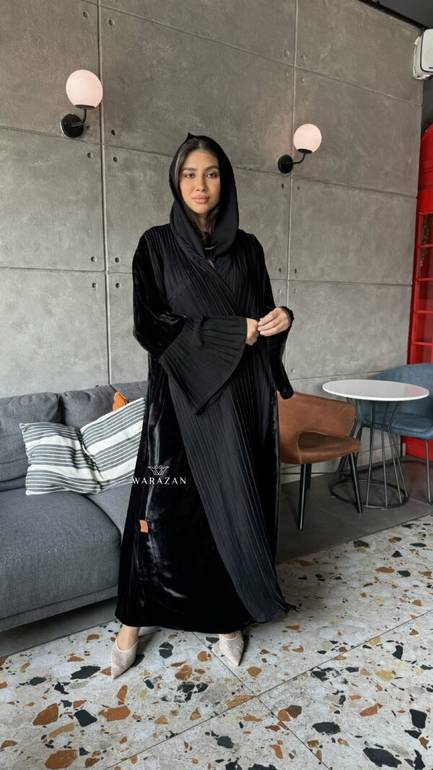 عباية شتوية مخمل مع تدخيلة كسرات ناعمة