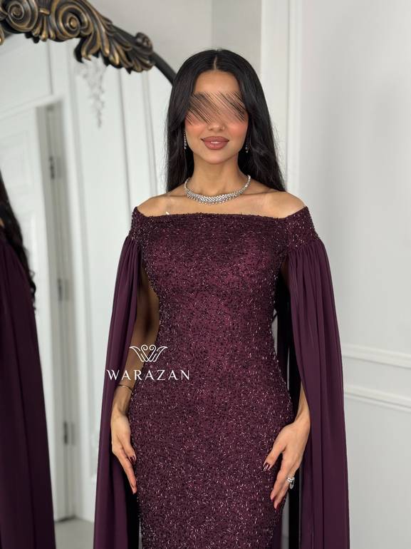 فستان سهرة خمري مع وشاح  ناعم  