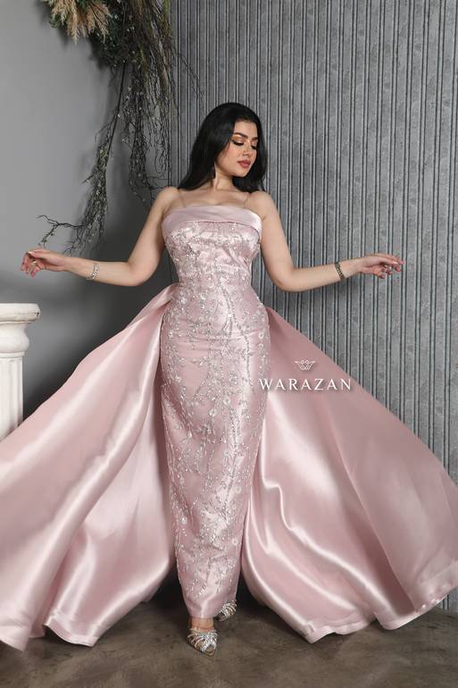 فستان سهرة طويل ماسك مع تطريز 