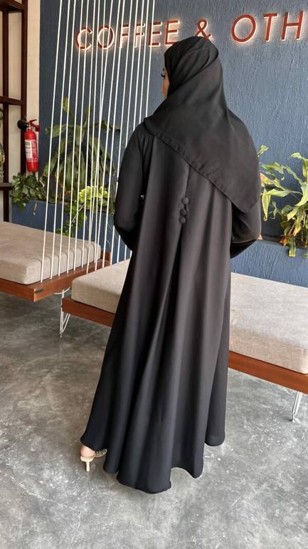 عباية رسمية سوداء بقماش نيو كريب