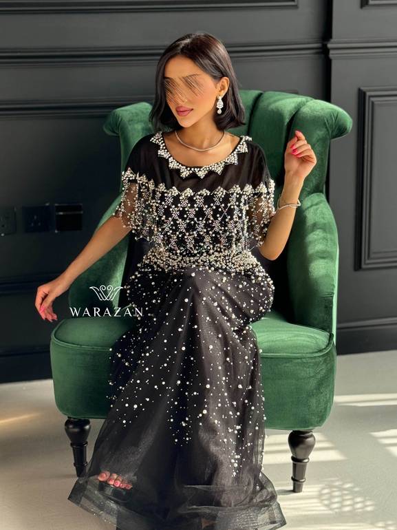 فستان سهرة طويل وناعم ملكي يتطريز لول 