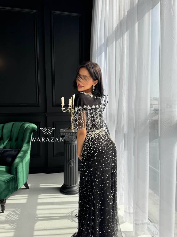 فستان سهرة طويل وناعم ملكي يتطريز لول 