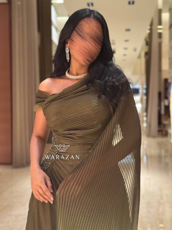 فستان سهرة شيفون لمعه بتطريز من الجنب