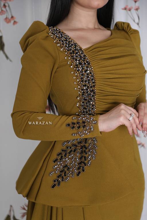 فستان سهرة طويل ماسك و ساتر بتطريز 