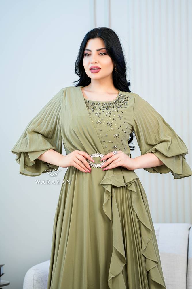 فستان سهرة مخمل دبل كلوش للمناسبات والعيد والخطوبة