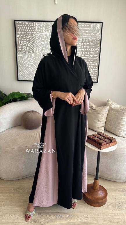 عباية سوداء أنيقة بتدخيلة لون 